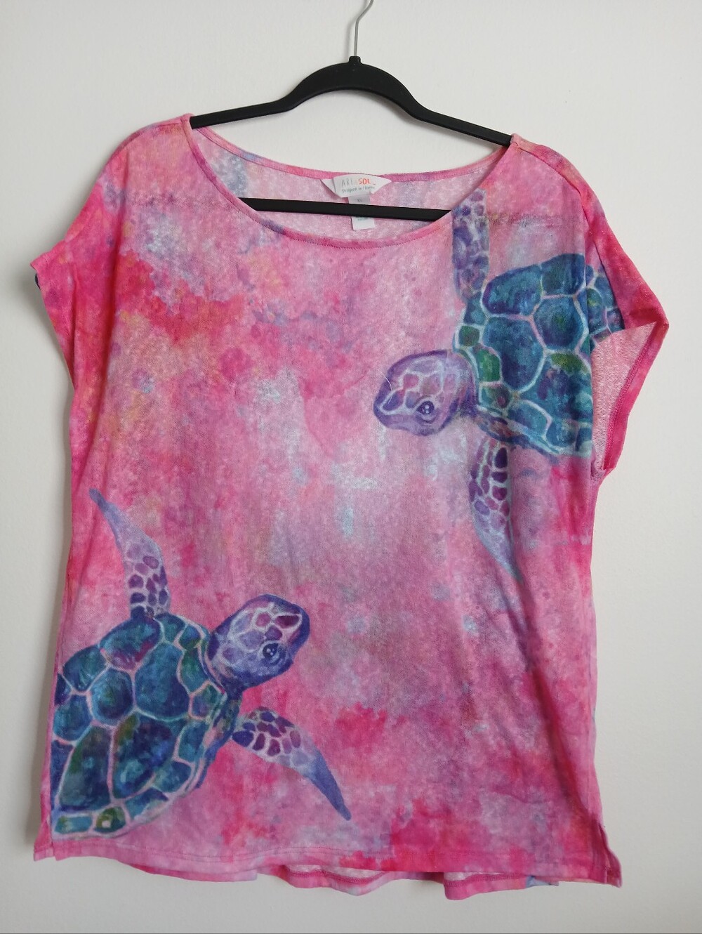 Art & Sol Pink Turtle Top Designed In Florida Size XL
